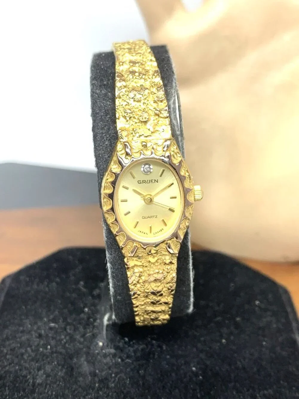 Gruen Women's Watch GR4485 Quartz Gold Dial Oval Stainless Steel Band 17mm